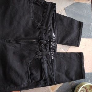 American Eagle Skinny Jeans Blown Out Knee - Black